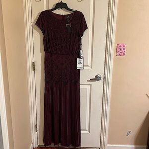 Adrianna Papell gown PLUM 💜